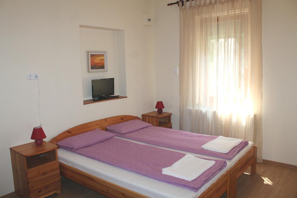 Vargapartman Szeged Buitenkant foto